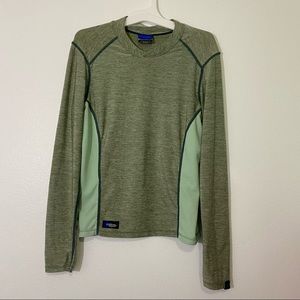 Irideon Women's Green Long Sleeve Top